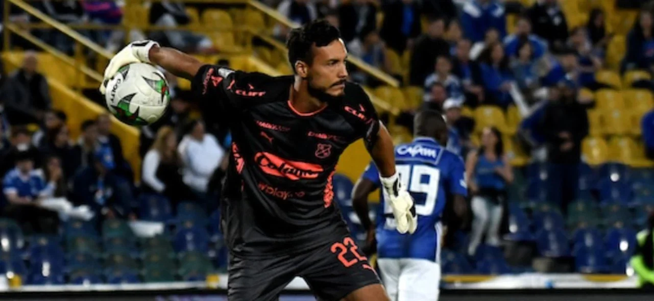 David González, arquero colombiano/ Vizzorimage