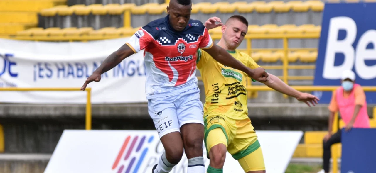 Leones venció 2-1 a Fortaleza. Foto: VizzorImage / Felipe Caicedo