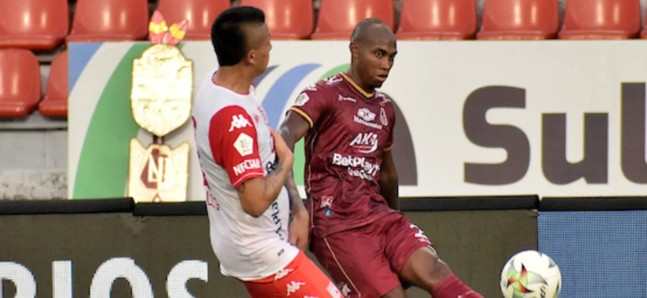 Santa Fe salió de los 8/ Vizzorimage