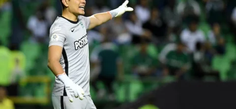 Aldair Quintana, arquero de Nacional. / Foto: VizzorImage - Nelson Ríos