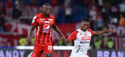 América empató 2-2 frente a Santa Fe. / Foto: VizzorImage - Nelson Ríos