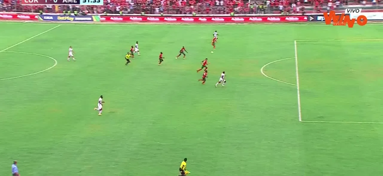 Adrián Ramos puso el tanto del empate pero el juez lo anuló por fuera de lugar