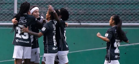 Ingrid Guerra marcó para las 'azucareras'. / Foto: VizzorImage - Gabriel Aponte