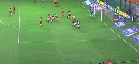 Harlen Castillo evitó el segundo gol de Deportivo Cali.