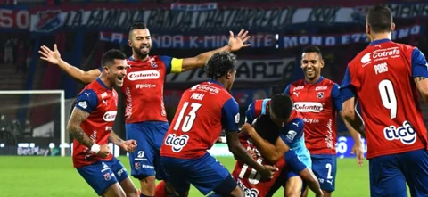 Medellín celebró en su casa frente a Cortuluá | Foto: VizzorImage / Luis Benavides