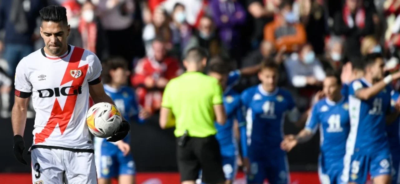 Falcao, presente en la derrota de Rayo Vallecano / AFP