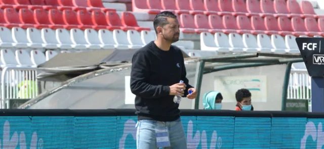 Juan David Niño, extécnico de Patriotas. / Foto: VizzorImage - Macgiver Barón