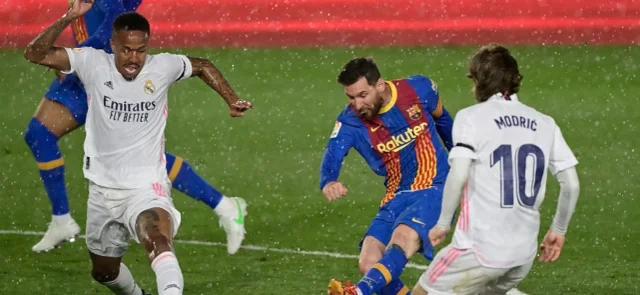 Messi también ha realizado 14 asistencias en partidos ante Real Madrid/ AFP