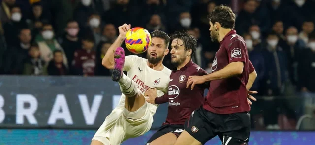 Milán empató 2-2 con Salernitana. / Foto: AFP
