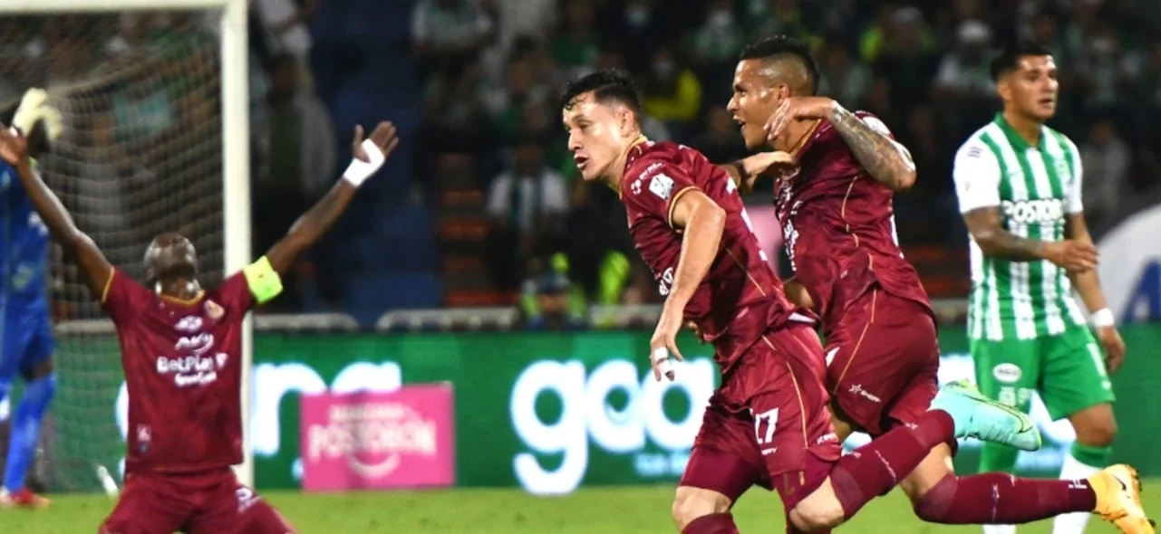 Gustavo Ramírez marcó el único gol del partido. / Foto: VizzorImage - Luis Benavides