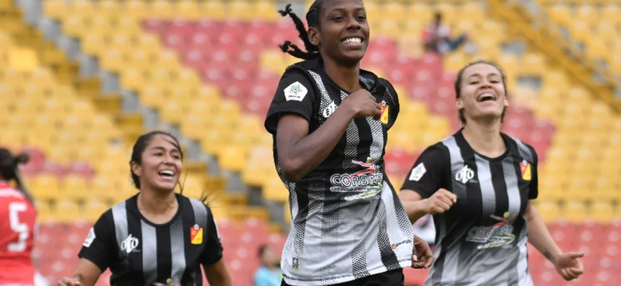 Pereira Femenino venció 2-1 a Santa Fe en Bogotá. Foto: VizzorImage / Luis Ramirez