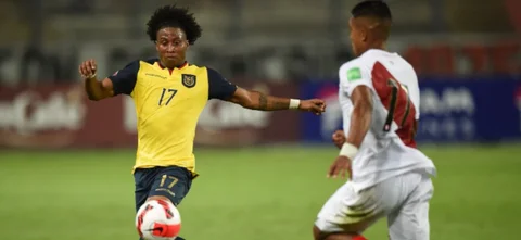 Perú sigue soñando con Catar / AFP