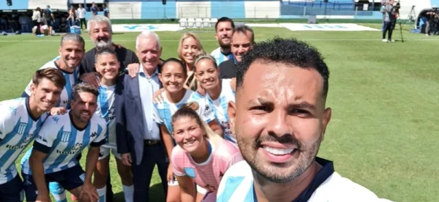 Edwin Cardona en su presentación en el Cilindro. / Foto: Racing