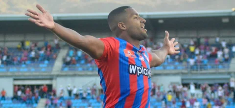 Ethan González marcó el gol del triunfo | Foto: VizzorImage / Gustavo Pacheco