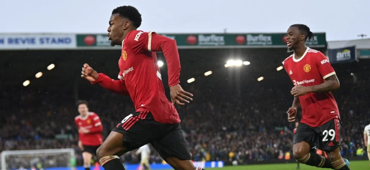 Anthony Elanga selló la victoria de Manchester United / AFP