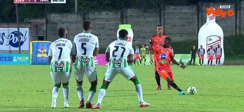 Yaser Asprilla inquietó la portería de Nacional.