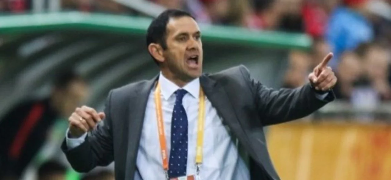 Arturo Reyes, entrenador colombiano/ AFP