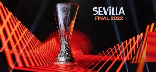 Trofeo de la Europa League/ AFP