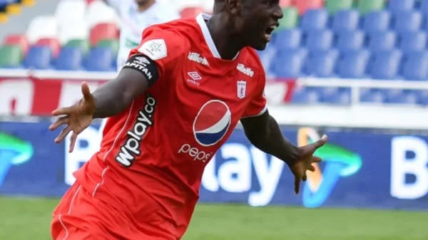 ¡Mano a mano con Adrián Ramos! "América siempre será un candidato, no importa el presente"