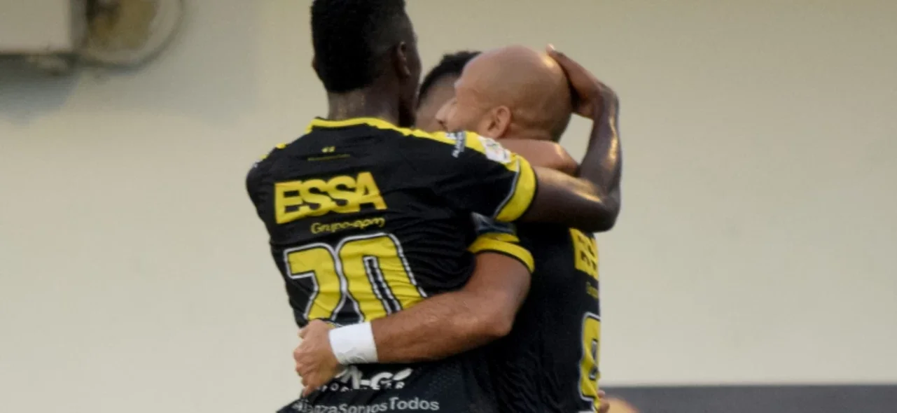 Alianza Petrolera ganó 2-1 en el último minuto contra Patriotas