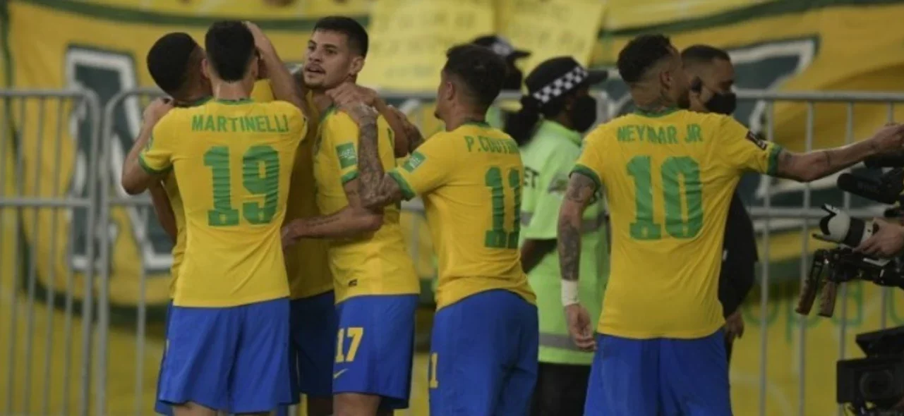 Brasil se aseguró como líder de la Eliminatoria/ AFP