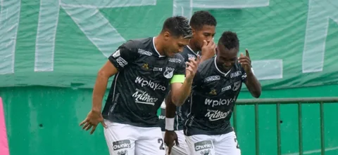 Kevin Velasco marcó para Deportivo Cali. / Foto: VizzorImage - Gabriel Aponte