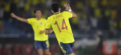 Luis Díaz celebra el primer gol de Colombia / Foto: AFP