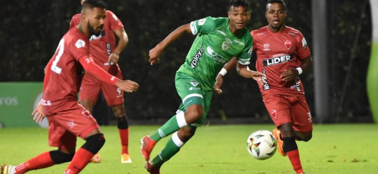 Empate entre La Equidad y Patriotas / VizzorImage