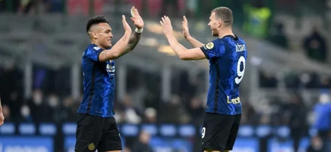 Lautaro Martínez se reportó con triplete / AFP