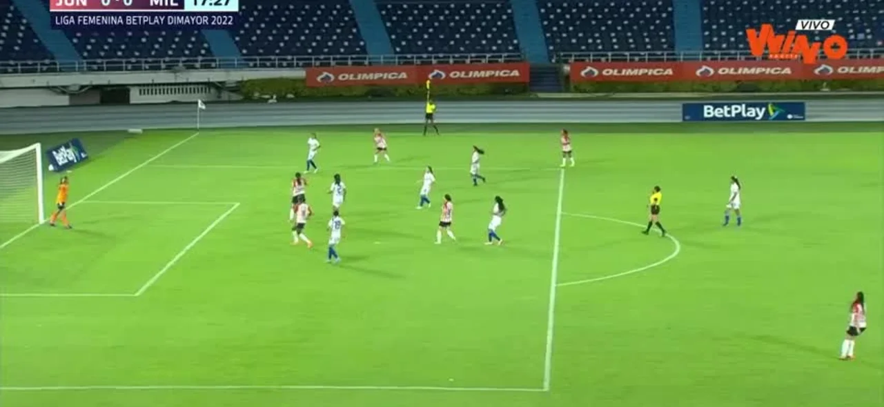 Junior marcó, pero la jugada de gol fue anulada por fuera de lugar.