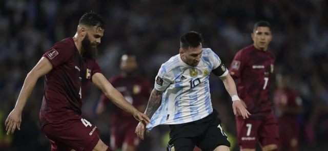 Messi en juego ante Venezuela / Foto AFP