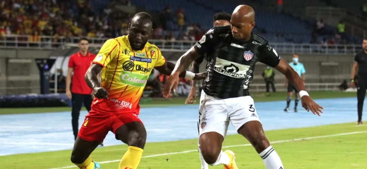 Pereira hizo respetar su casa ante Junior | Foto: VizzorImage /Pablo Bohorquez