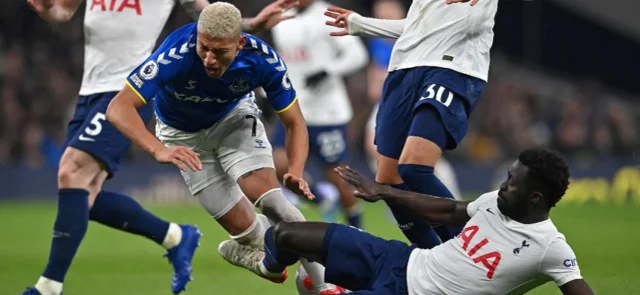 Davinson Sánchez, presente en la goleada de Tottenham / AFP