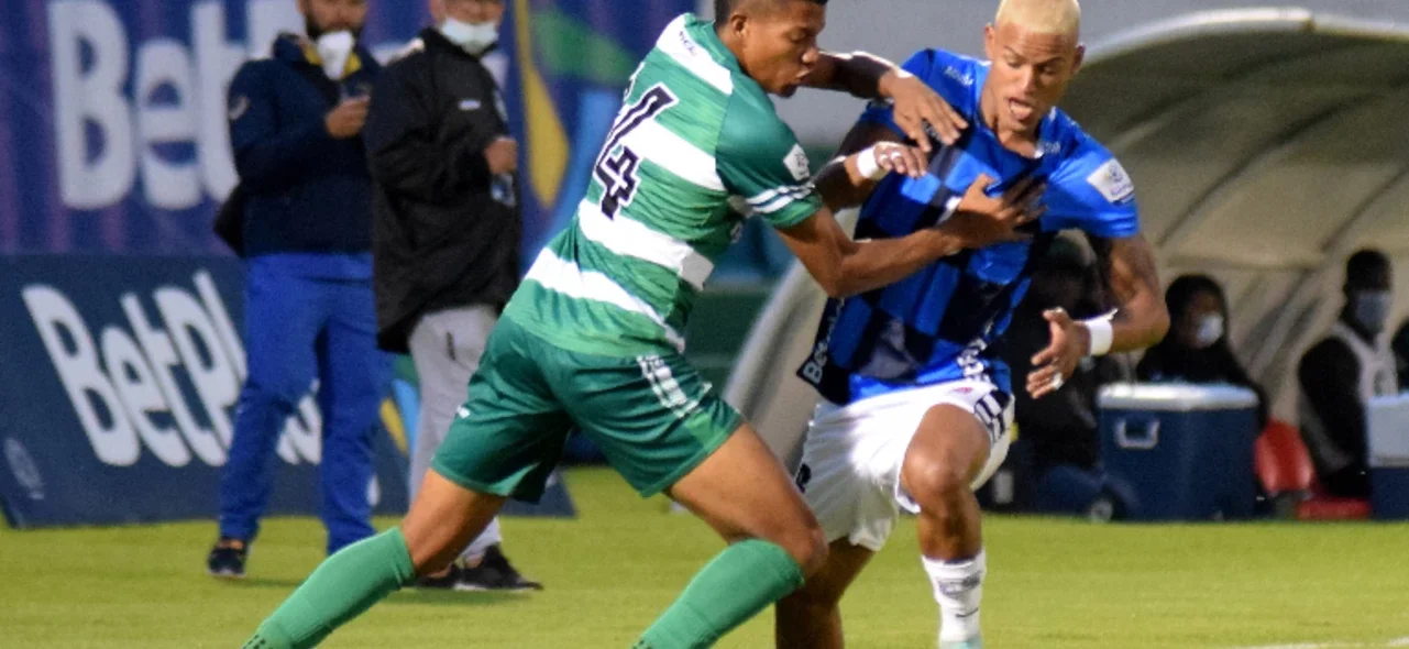 Chicó y Valledupar igualaron 2-2. Foto: VizzorImage / Edward Leguizamon