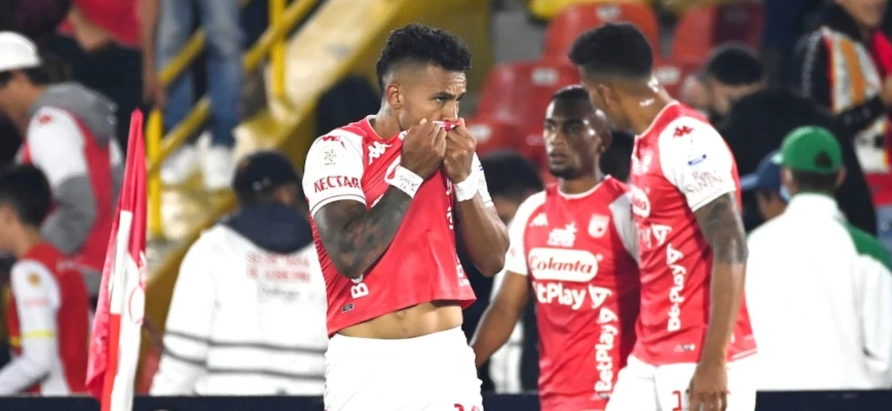 Wilson Morelo marcó triplete. / Foto: VizzorImage - Samuel Norato