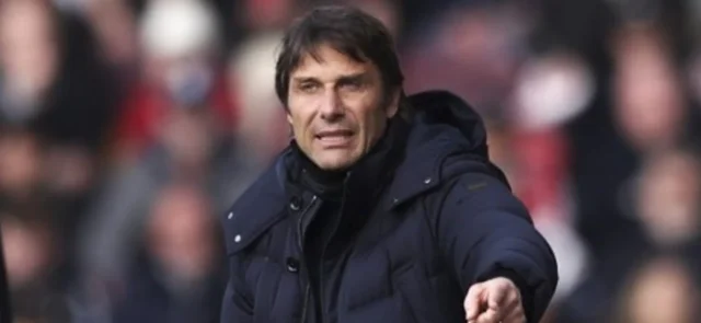 Antonio Conte, técnico de Tottenham/ AFP