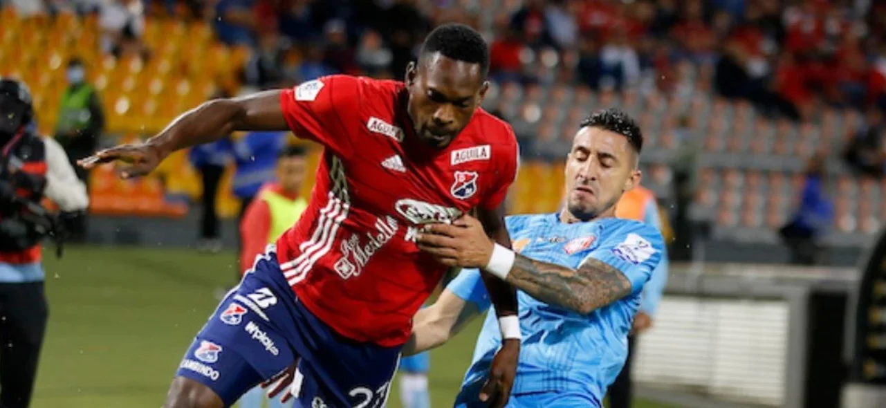 Medellín se mantuvo entre los 8/ Vizzorimage