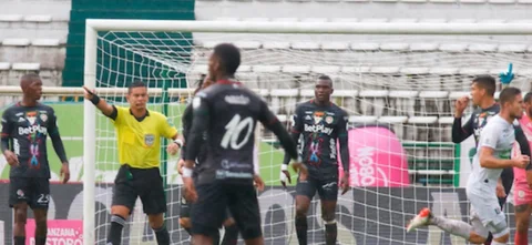 Once Caldas suma 24 puntos/ Vizzorimage