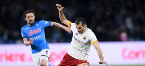 Nápoli es tercero en la Serie A/ AFP