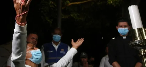 Velatón por la salud de Freddy / Foto AFP