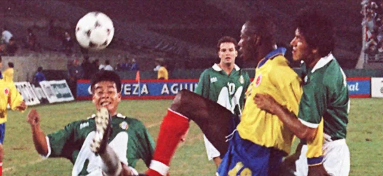 Freddy Rincón, en juego con la selección Colombia / Foto AFP
