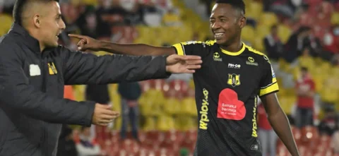 Triunfo de Alianza Petrolera sobre Santa Fe / VizzorImage