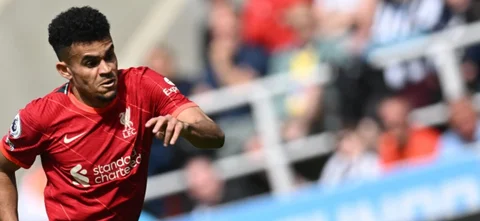 Luis Díaz en juego ante Newcastle / Foto AFP