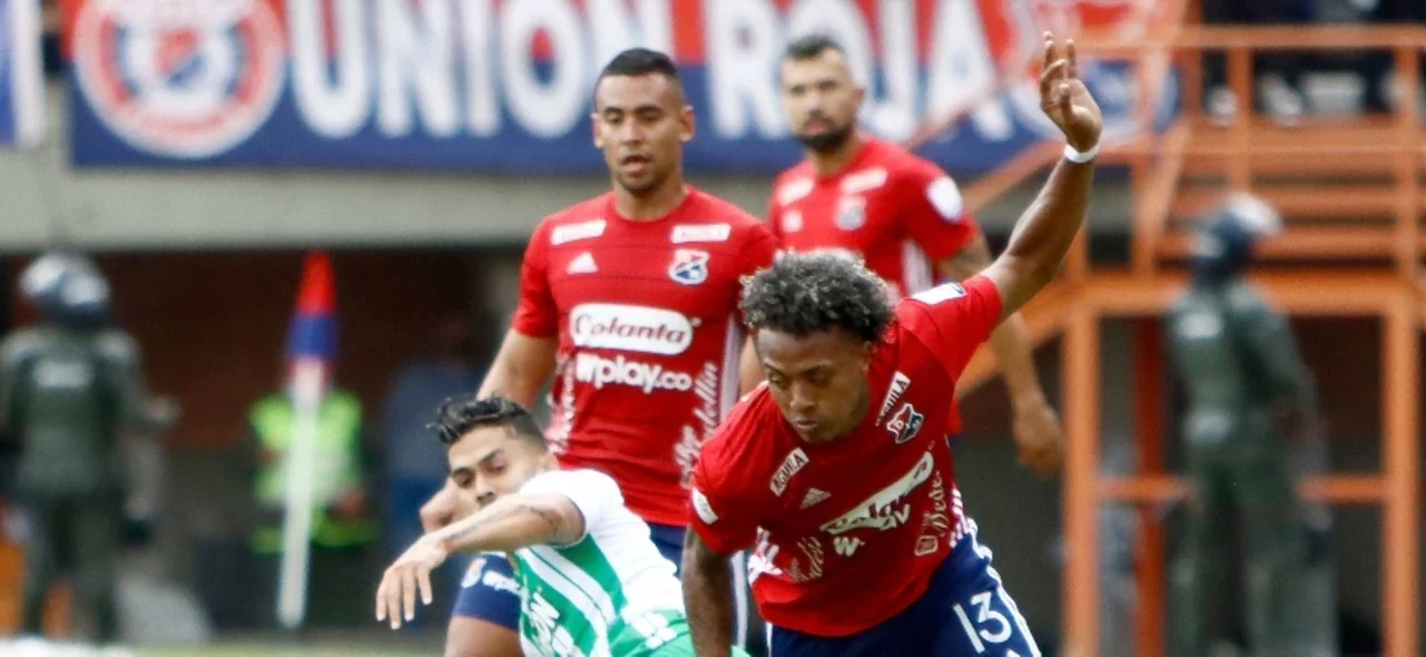 Medellín y Nacional juegan por la Liga BetPlay. Foto: VizzorImage / Andres Alvarez Medellín y Nacional juegan por la Liga BetPlay. Foto: VizzorImage / Andres Alvarez