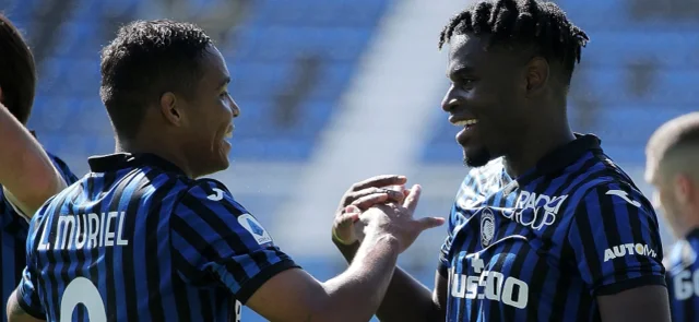 Muriel y Zapata en los ojos del huracán de Atalanta / Foto AFP