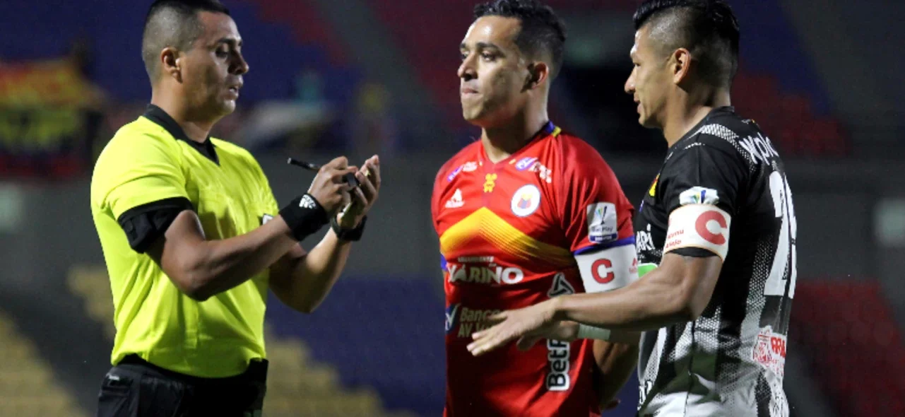 Pasto y Pereira empataron 2-2. Foto: VizzorImage / Leonardo Castro