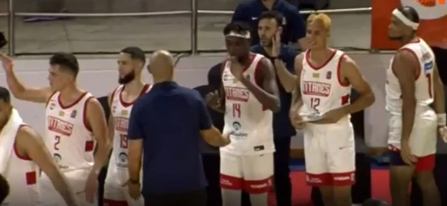 Titanes derrotó a Corsarios en el inicio de la Liga Wplay de Baloncesto Profesional.