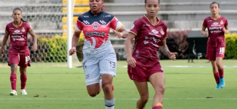 Tolima y Fortaleza igualaron 1-1. Foto: VizzorImage / Juan Torres