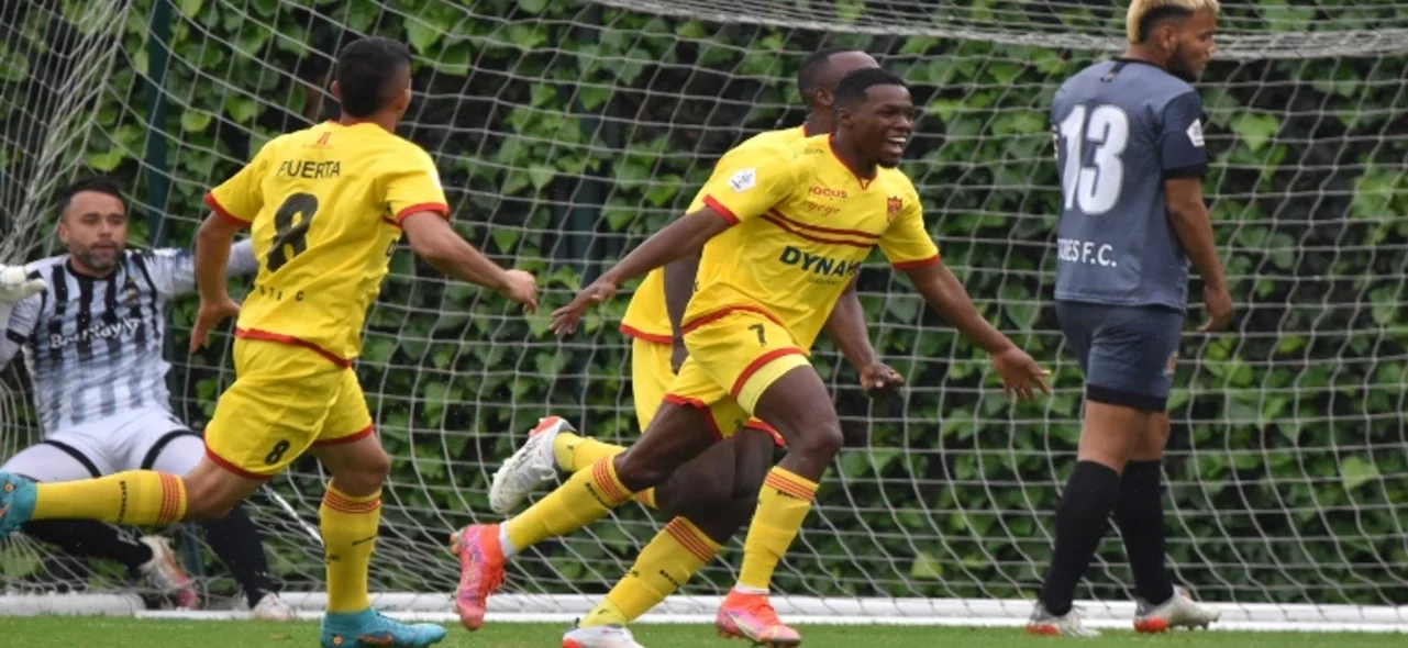 Triunfo de Bogotá-VizzorImage /Felipe Caicedo