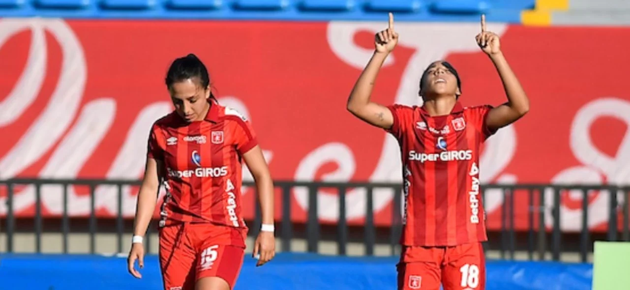 América llegó a 35 puntos/ Vizzorimage